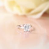 Load image into Gallery viewer, 3.5CT Emerald Cut Moissanite Engagement Ring